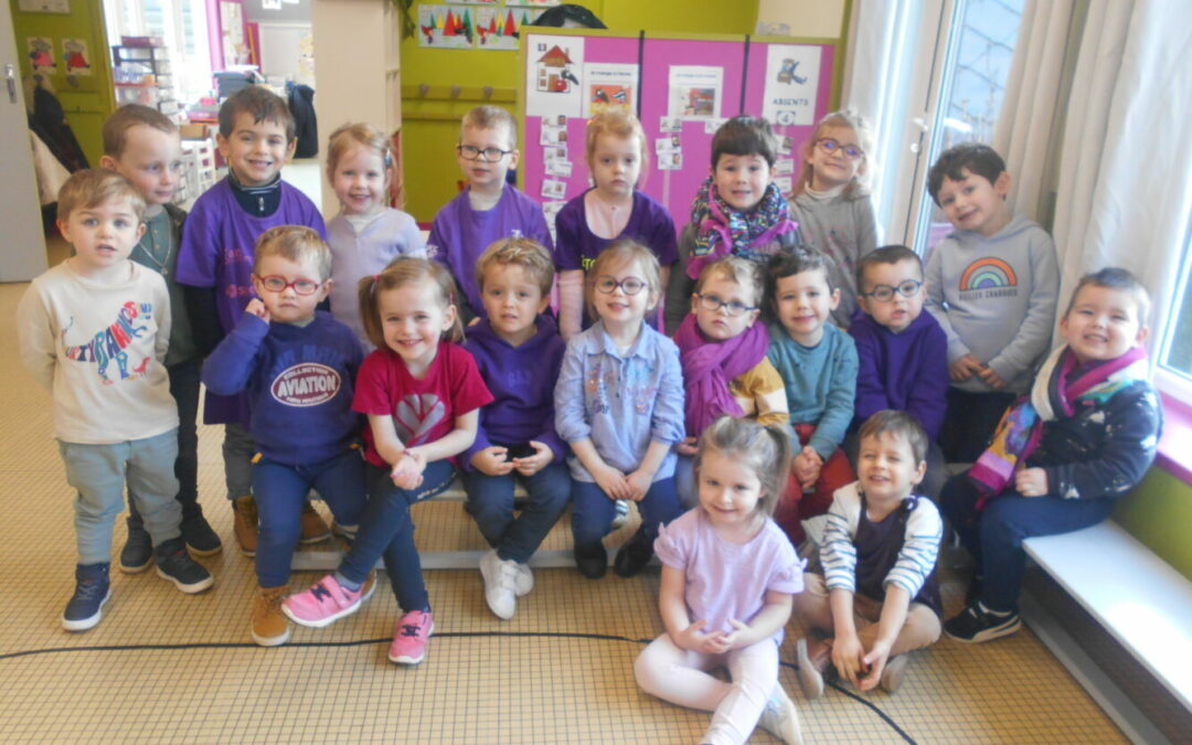 Journée violette en maternelle